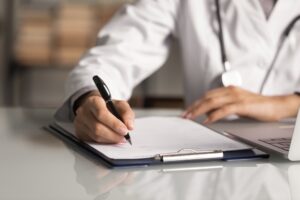 Dokter schrijven